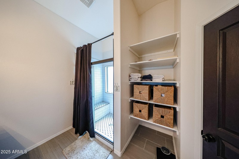 Primary bath with storage