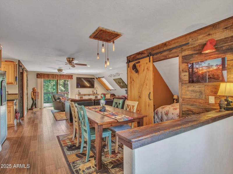 4785 Ponderosa Ave. - Photo - 06-Dining