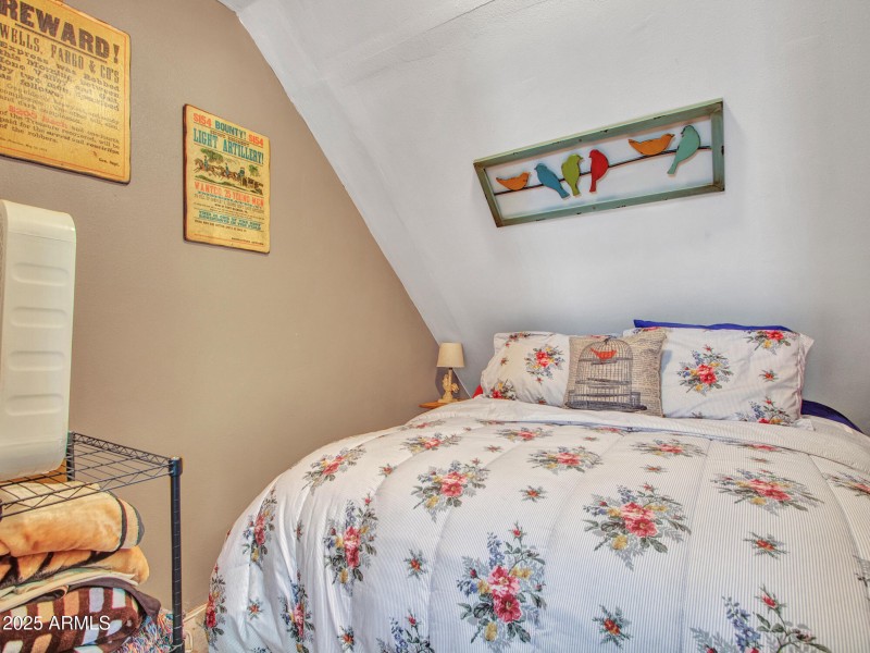 4785 Ponderosa Ave. - Photo - 08-Bedroom