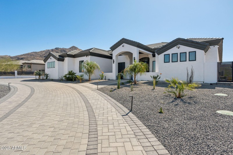 2-web-or-mls-3939-w-fox-rd