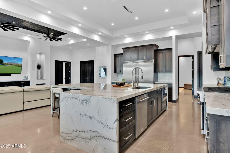 19-web-or-mls-3939-w-fox-rd