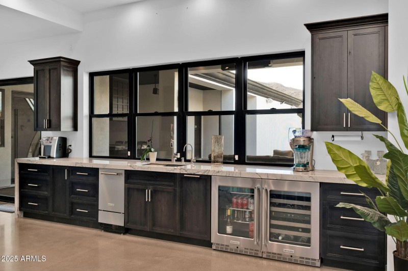 24-web-or-mls-3939-w-fox-rd