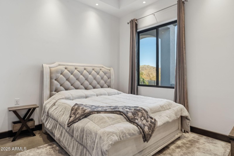 40-web-or-mls-3939-w-fox-rd