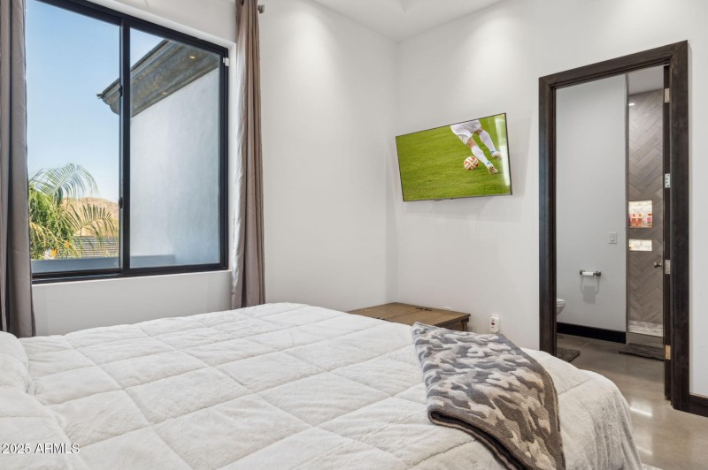 41-web-or-mls-3939-w-fox-rd