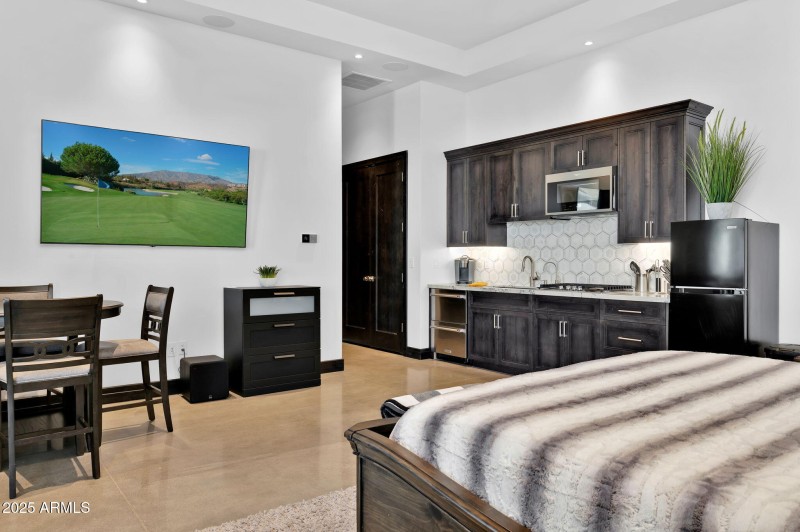 46-web-or-mls-3939-w-fox-rd