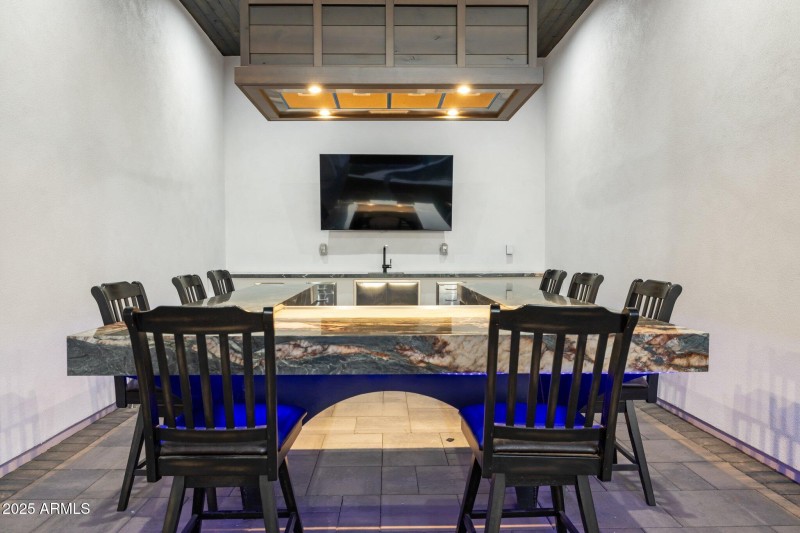 102-web-or-mls-3939-w-fox-rd