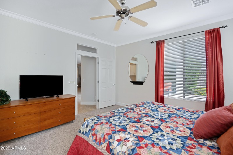 4237 E Blue Spruce Ln-29