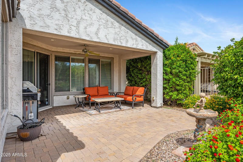 4237 E Blue Spruce Ln-38