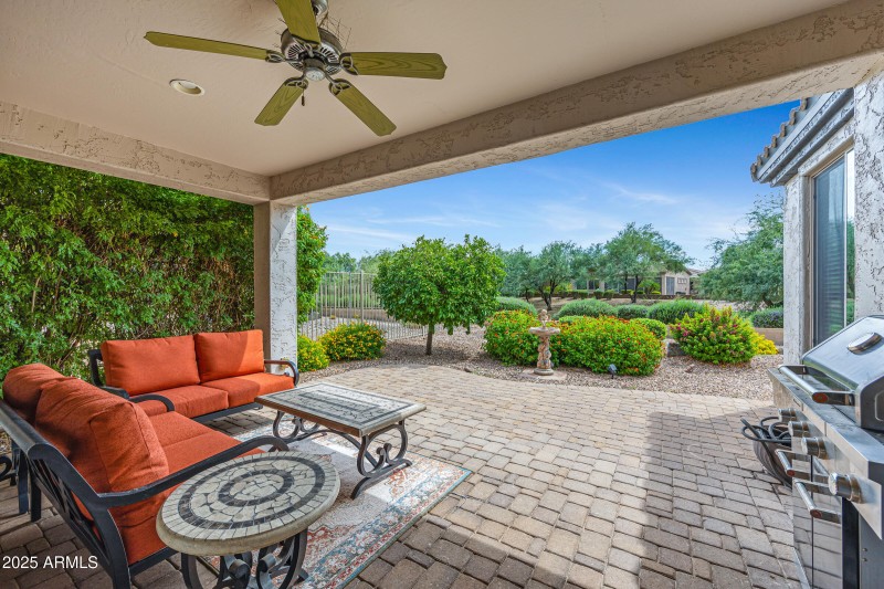 4237 E Blue Spruce Ln-41