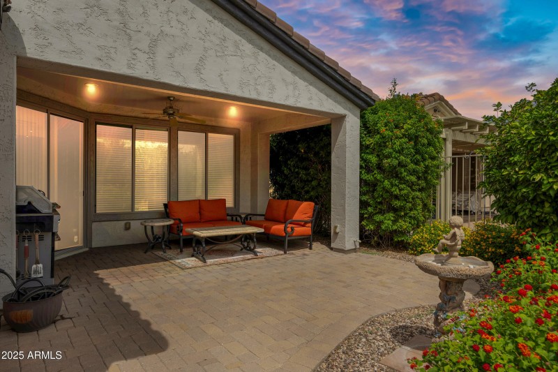 4237 E Blue Spruce Ln-45