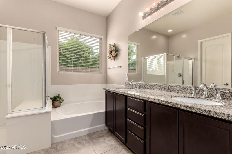Primary bath, separate tub & shower