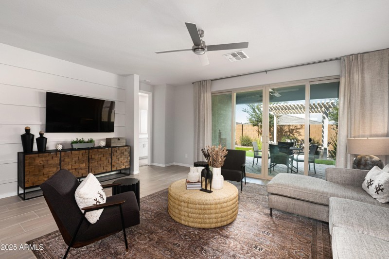 13-22808-E-Round-Up-Way-13