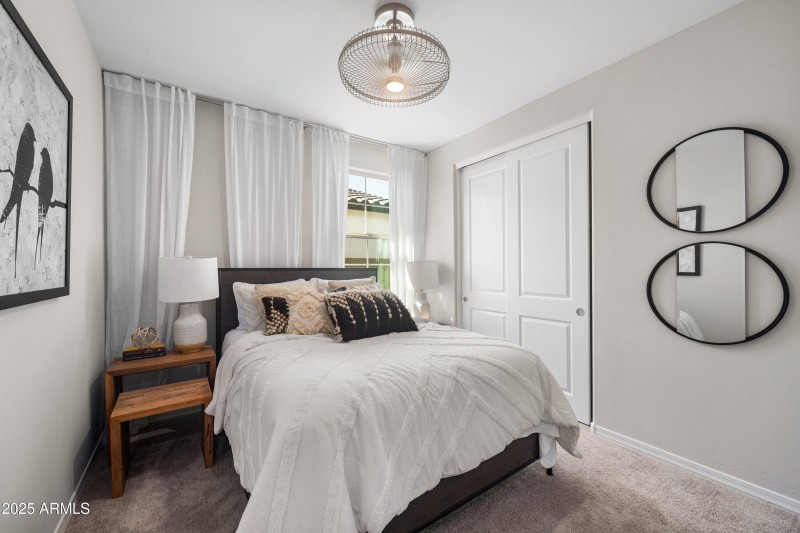 27-22808-E-Round-Up-Way-27