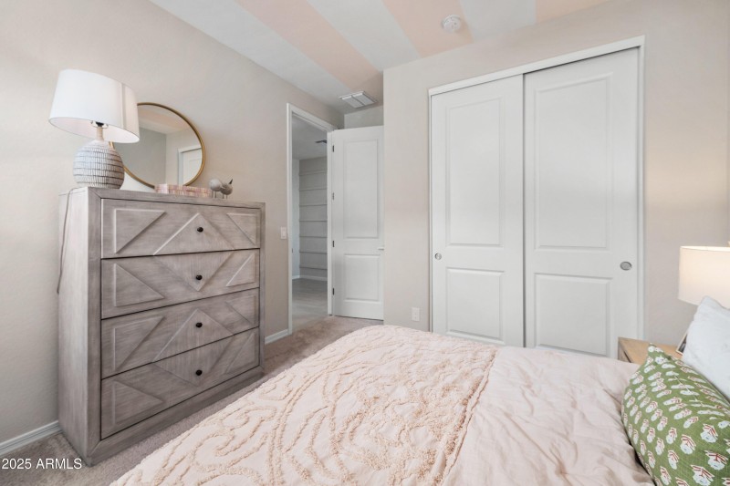 32-22808-E-Round-Up-Way-32