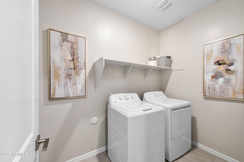 33-22808-E-Round-Up-Way-33