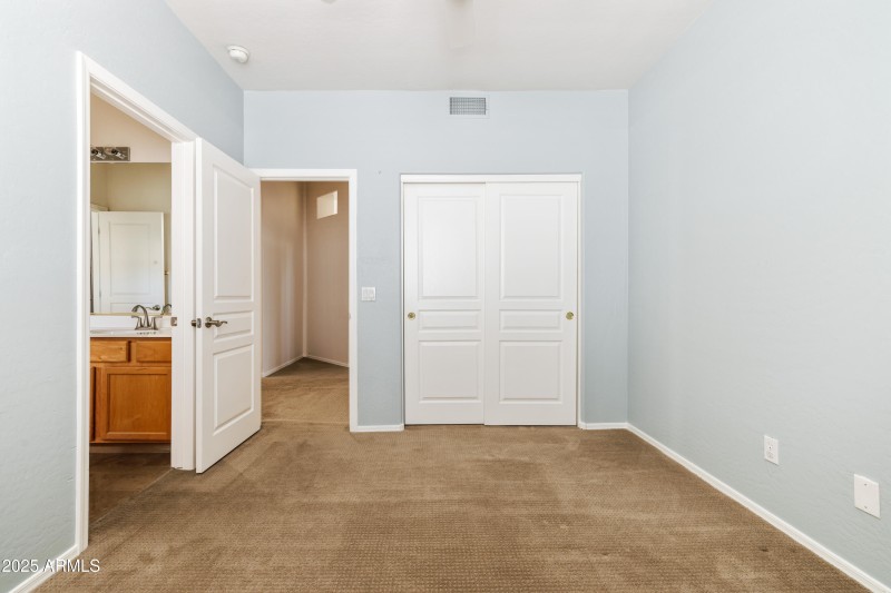 Guest_Bedroom_1_Photo_2