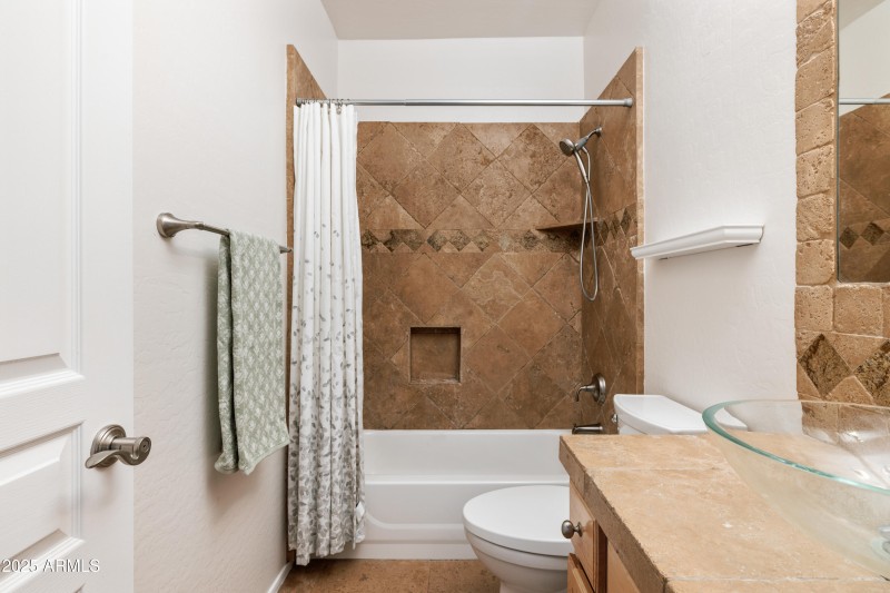 Downstairs_Bathroom_Photo_1