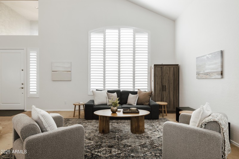 Formal_Living_Photo_4