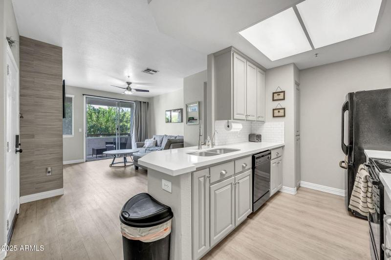 mls_11375 E Sahuaro Dr 2002-12