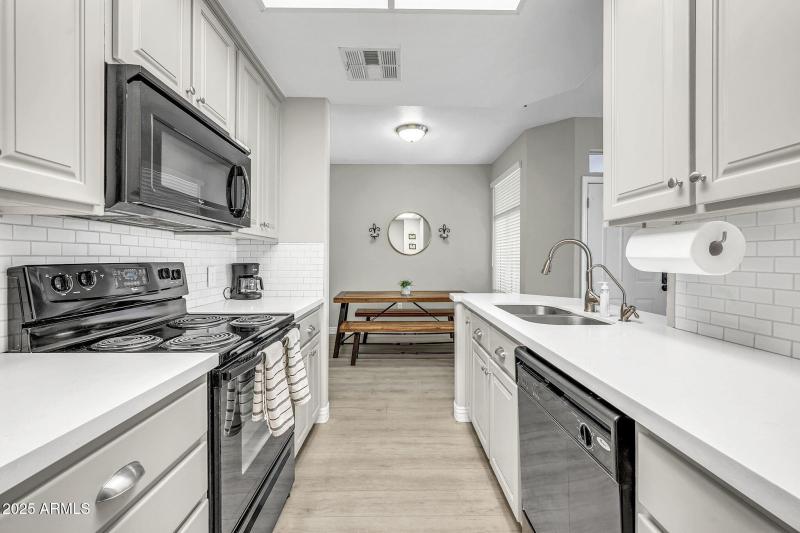 mls_11375 E Sahuaro Dr 2002-11