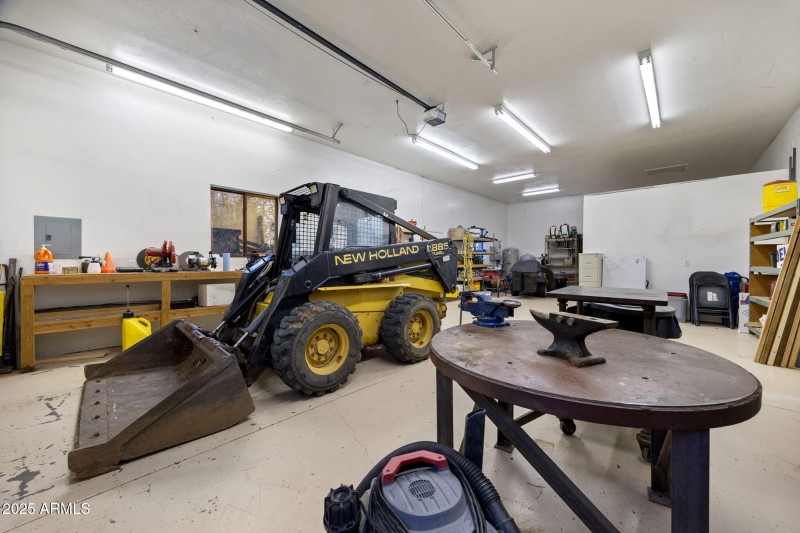 RV Garage Workspace