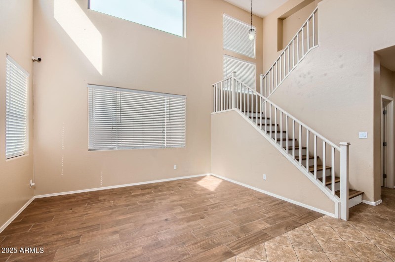 14544 W Sierra St - Web Quality - 005 -