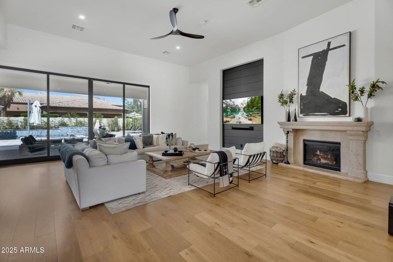 4-web-or-mls-Scorpio-4