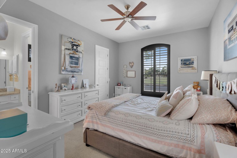 50-web-or-mls-Scorpio-61