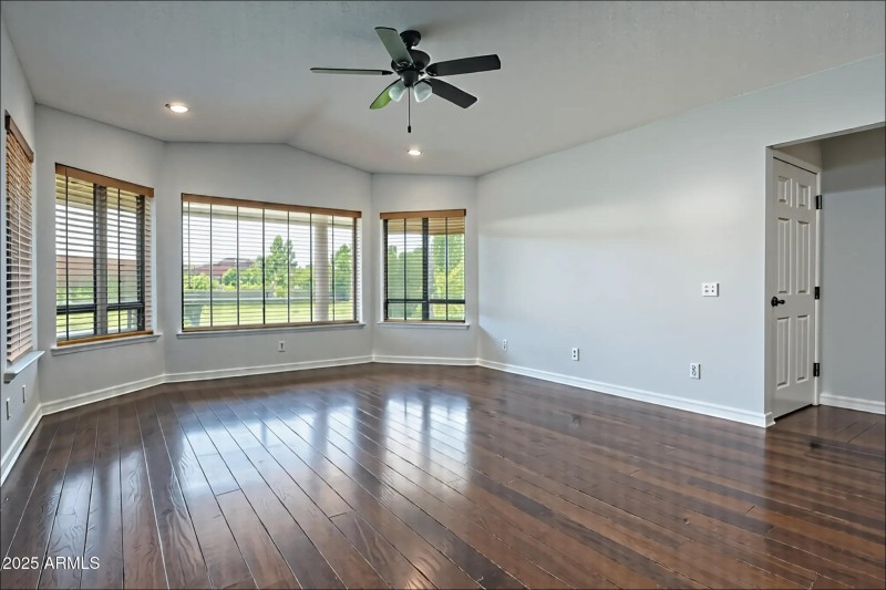 collov-ai_20250913233843_dv50cu