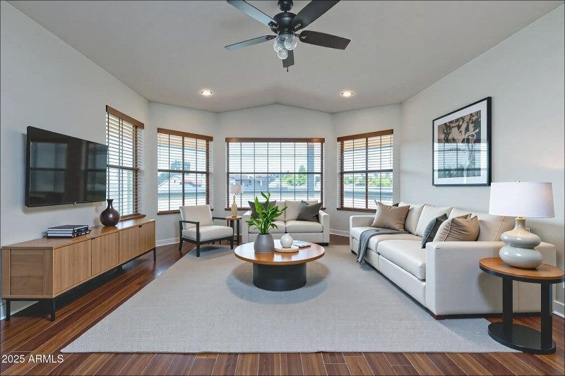 collov-ai_20250913224904_qh0ll2