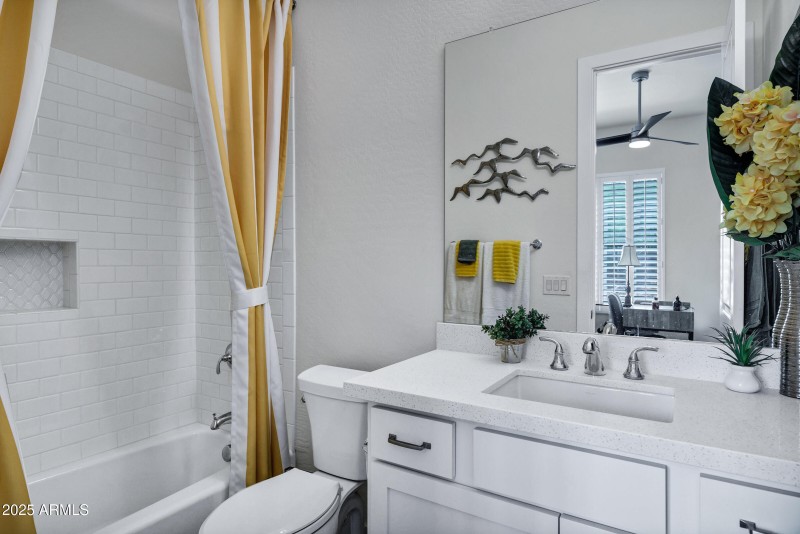 16118 E Ridgestone Dr-18