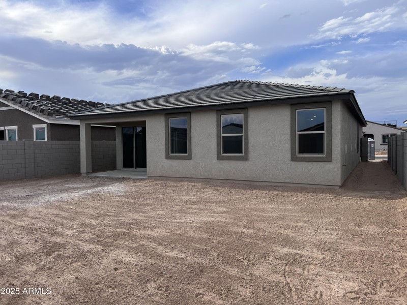 025 Exterior Back