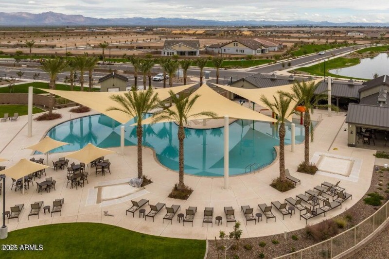 pool