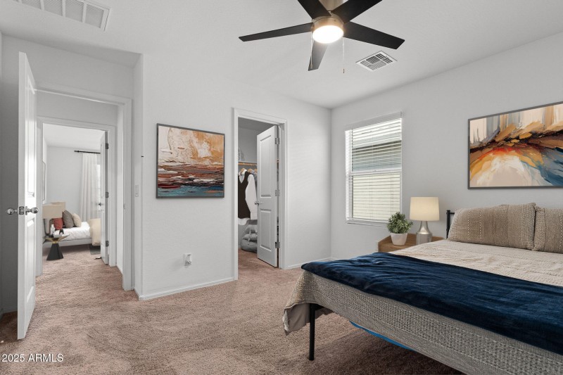 1757882777116837806_3