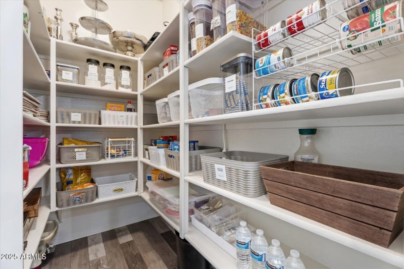 Walk in Pantry!