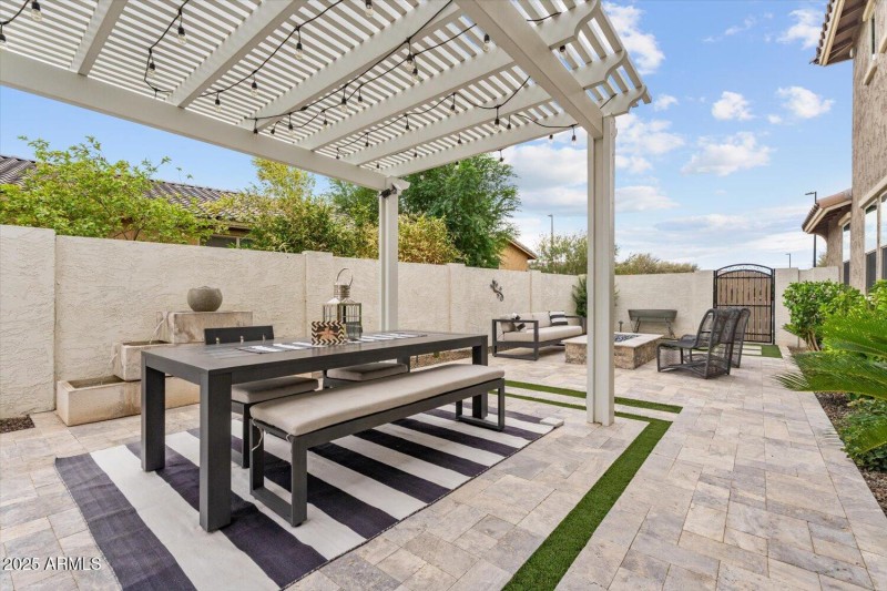 Additional Seating Area