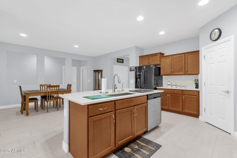 16-web-or-mls-10830-e-topaz-ave