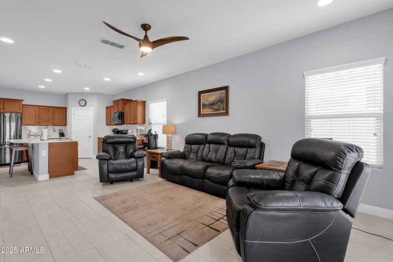 20-web-or-mls-10830-e-topaz-ave