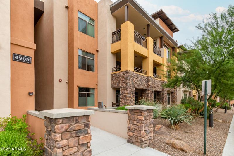 1 - Woodmere Fairway