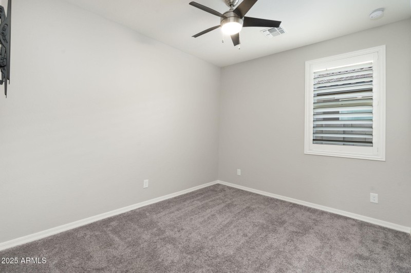 8-web-or-mls-DSC09214 copy