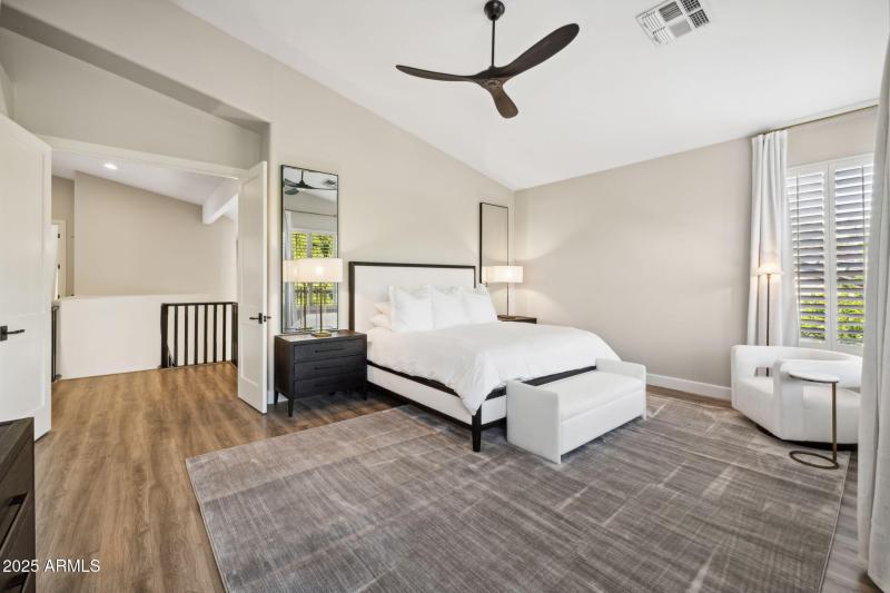 32-web-or-mls-6414-e-monte-cristo-ave