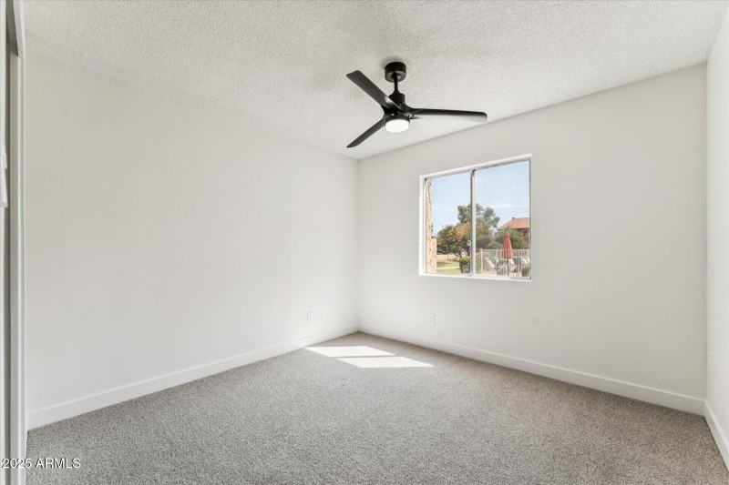 15-014-guest-bedroom