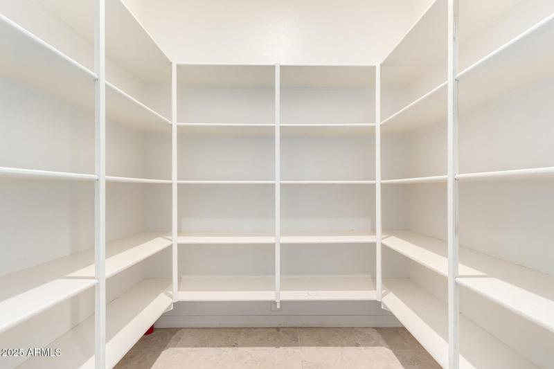 Walk-in Pantry
