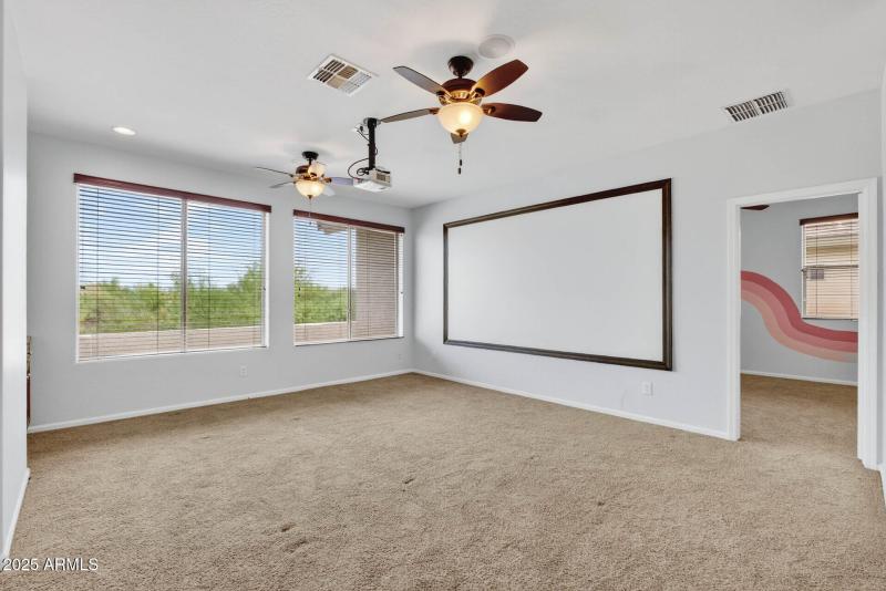 104_6858_W_Peak_View50_mls