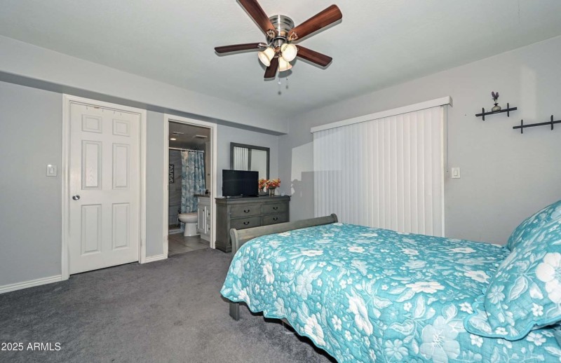 Primary Bedroom – Ensuite Access