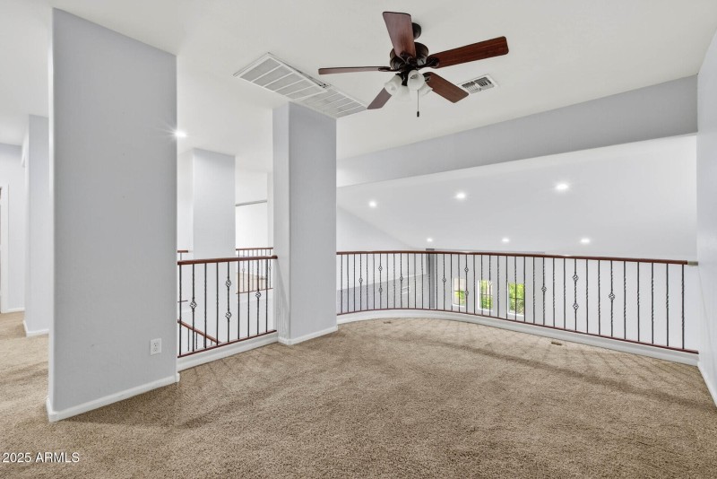 82_6858_W_Peak_View28_mls