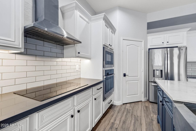 67_6858_W_Peak_View13_mls