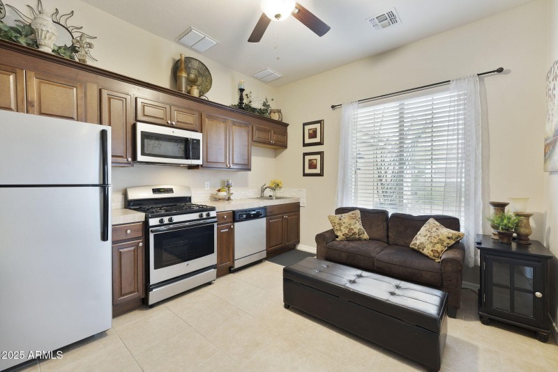 Casita Kitchen/Living