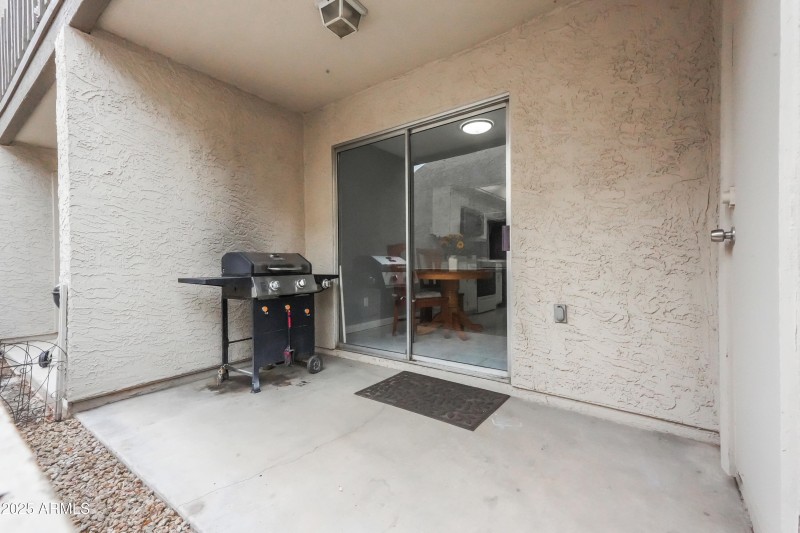 Patio w/storage closet