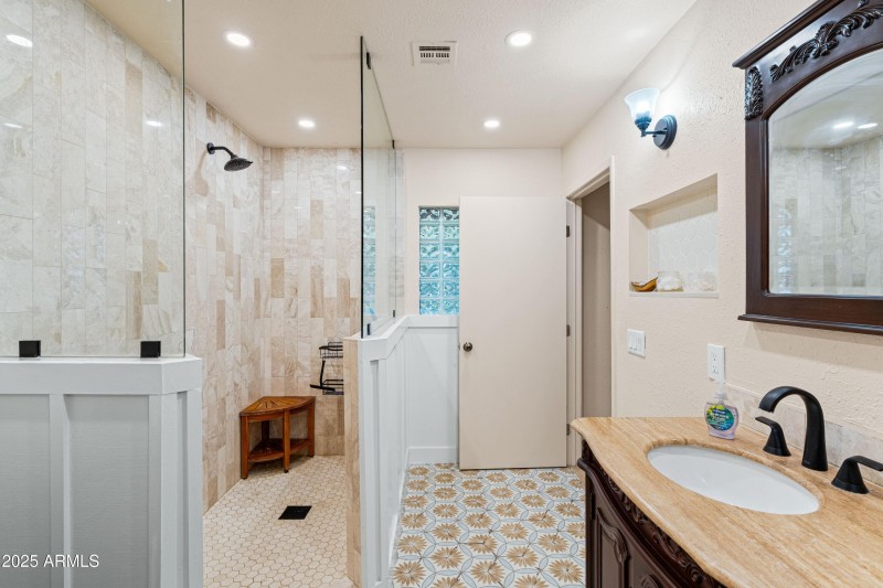 Updated & Spacious Primary Bathroom